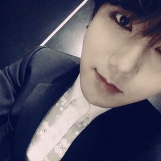 superjunior分享151028艺声晒帅颜道晚安