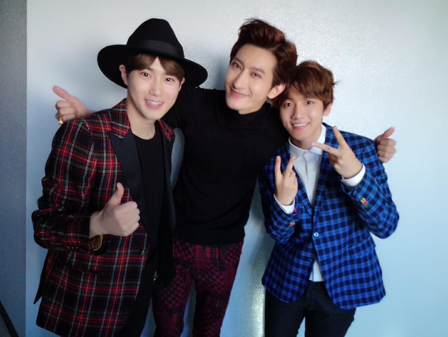 [exo[新闻]141103 周觅微博更新伯贤suho相关