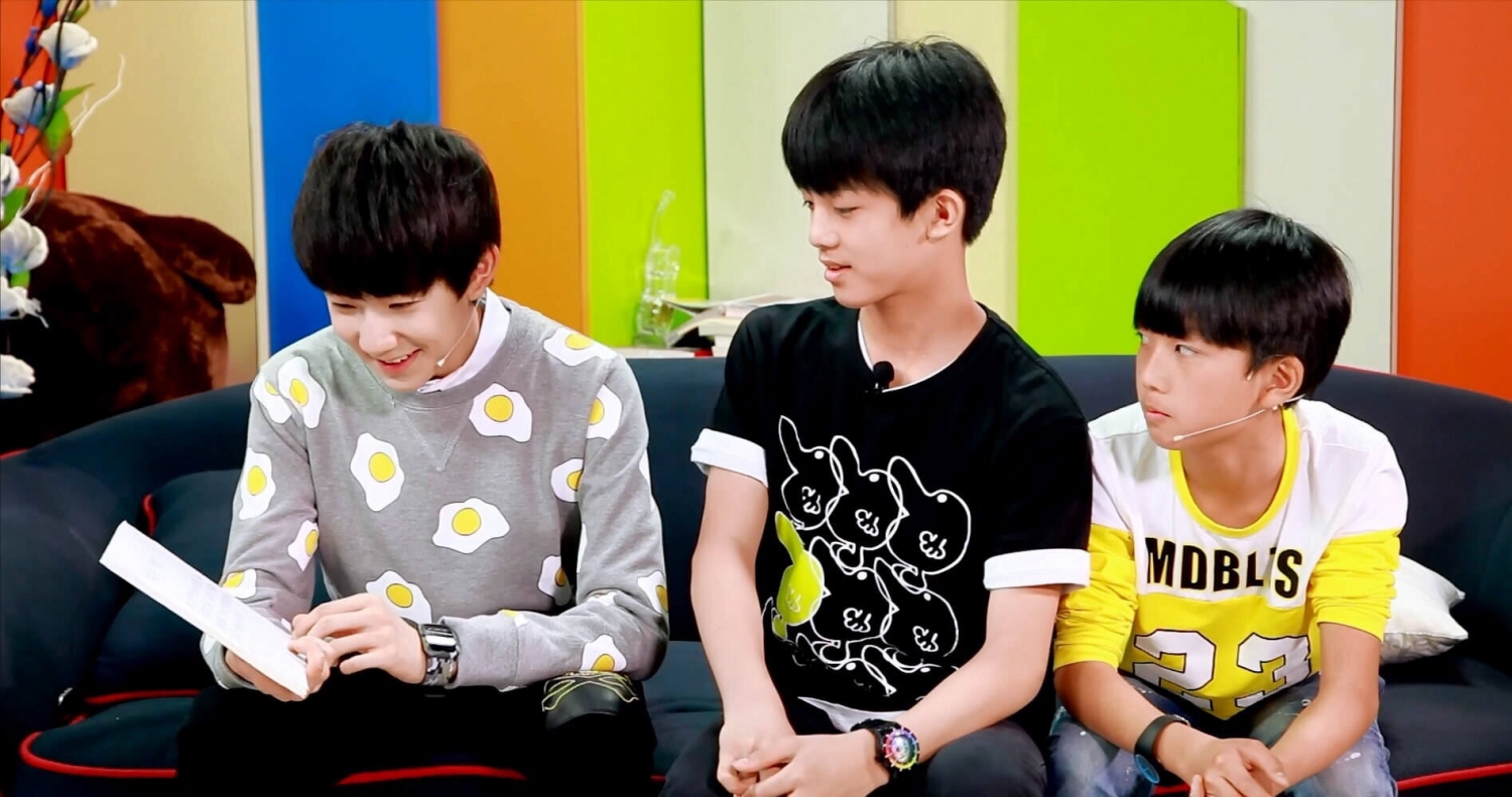 [tfboys][新闻]150430 tf少年go精彩预告 电话连线千玺 评冲天辫谁最