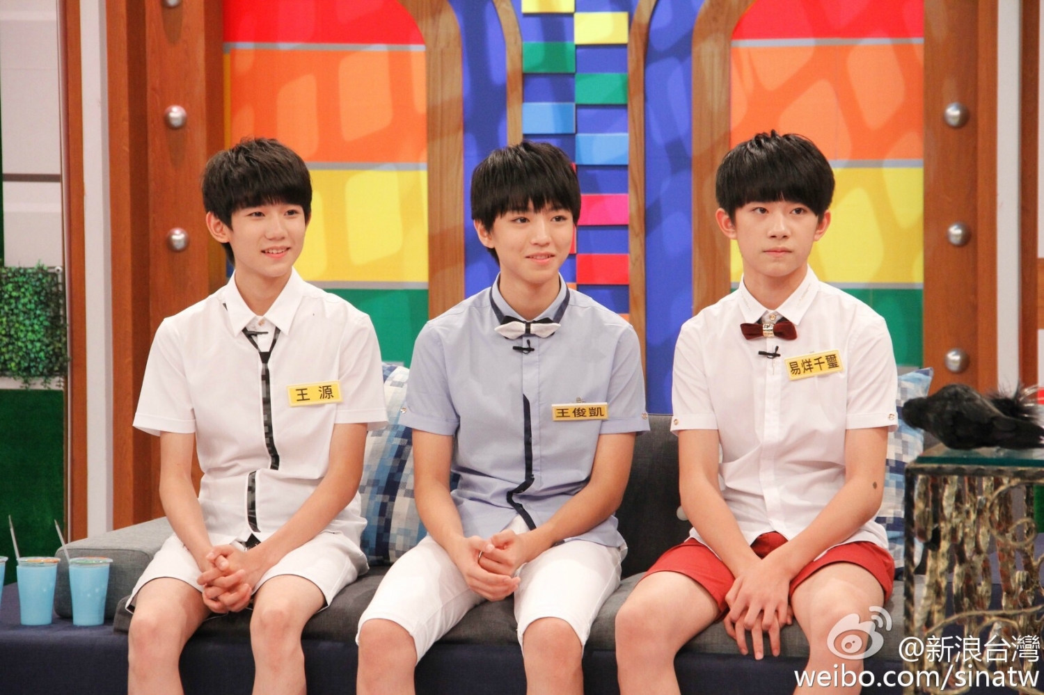 [tfboys][新闻]150723 《康熙》花絮照曝光 又谈恋爱