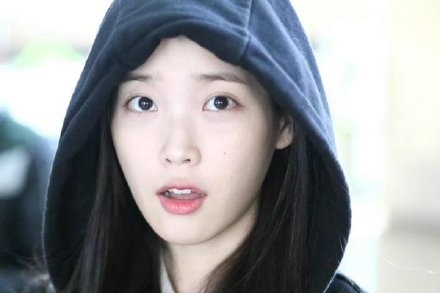 [iu][新闻]151031 素颜出境?iu今日"秘密"现身金浦机场