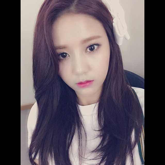 [aoa[新闻]151106 惠晶ins更新自拍一则