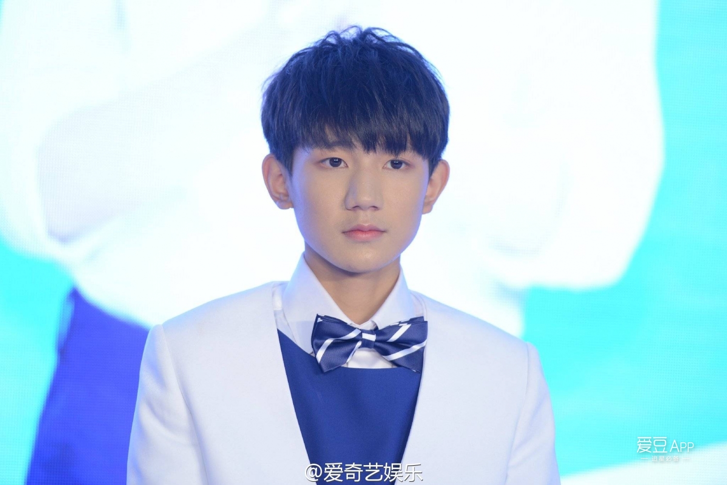 tfboys新闻161014tfboys全球洗手日盛典现场做菜和小朋友一起洗手