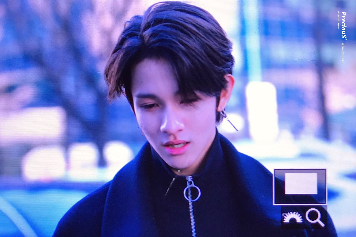 [金samuel][新闻]171208 samuel铁壁般的帅气颜值 《音乐银行》上班路