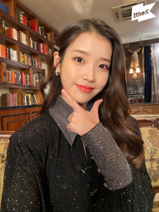 [iu][分享]210130 iu《celebrity》live拍摄现场,耀眼