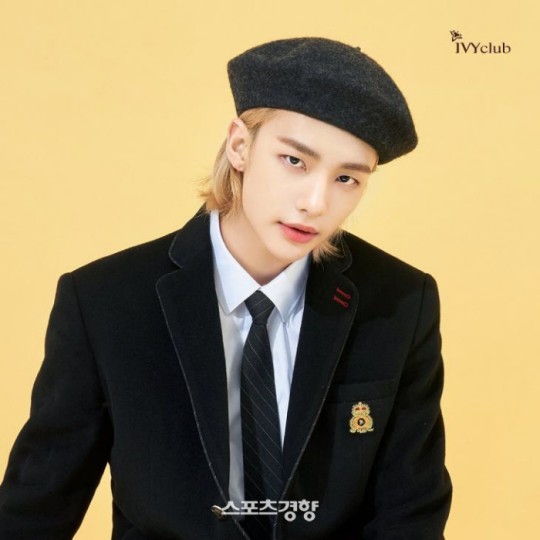 星闻67straykids铉辰退出校服品牌ivyclub广告