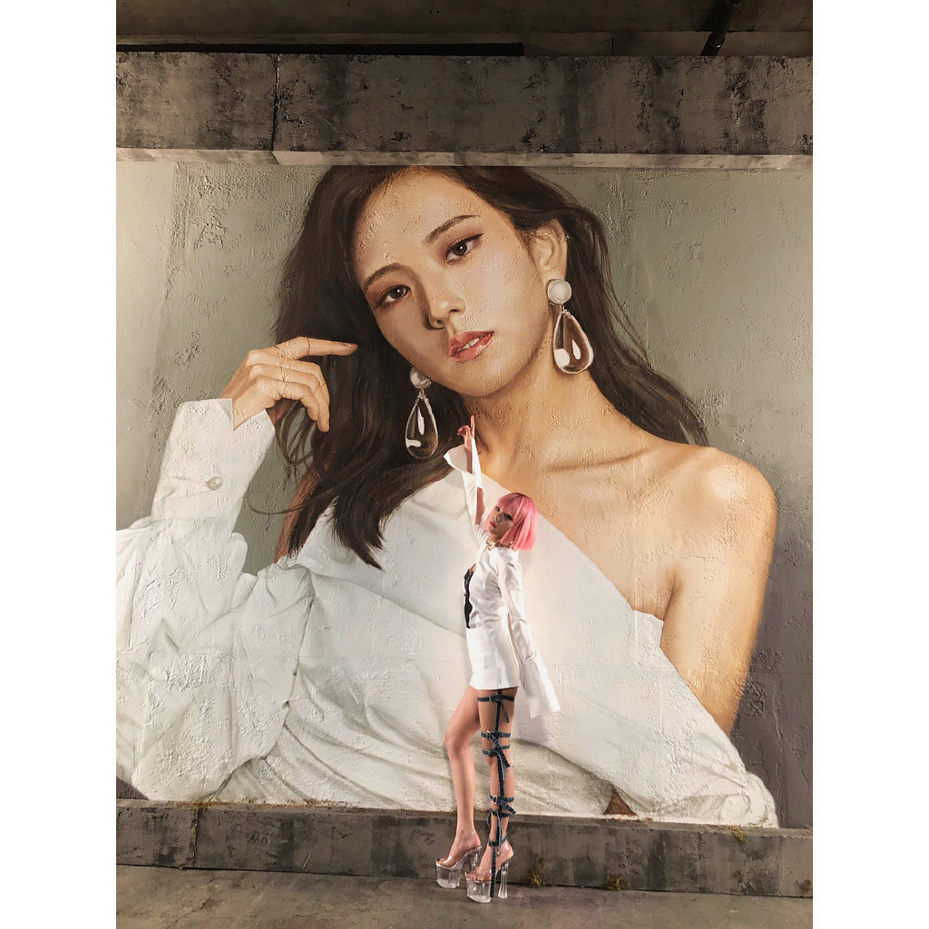 blackpink jisoo展示女神般的美貌