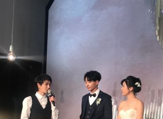 [分享]181021 左立婚礼哽咽感谢华晨宇 采访表示花花结婚不可能?