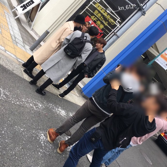 [seventeen][分享]180304 敲碗等播出 日本街頭路透近距離接觸小學雞